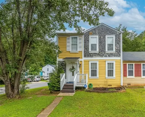 6446 Bedford Ln, Lithonia, GA 30058