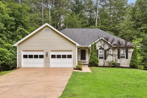 2940 Lakeridge Dr, Cumming, GA 30041