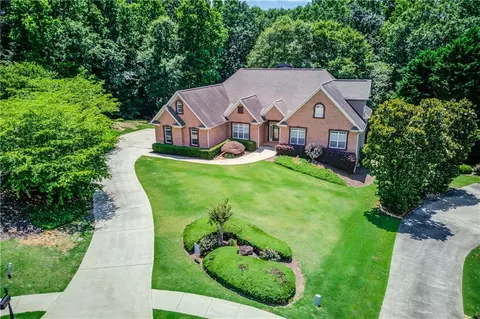 2755 Executive Ct, Buford, GA 30519