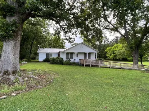 121 Yale Rd, Rome, GA 30161