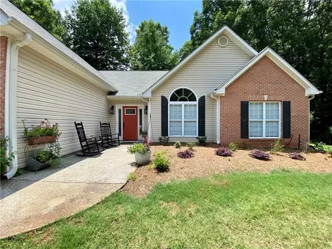 1024 Regency Park Dr, Braselton, GA 30517