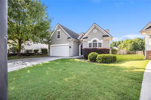 2323 Laurelfield Dr, Grayson, GA 30017