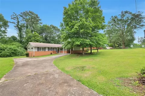 8704 Whitley Dr, Douglasville, GA 30134