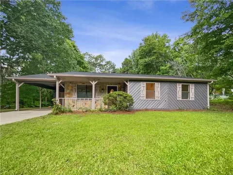 4113 Feather Dr, Douglasville, GA 30135