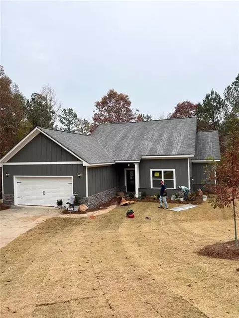339 Tara Ct, Mansfield, GA 30055