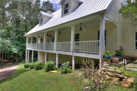 21 Old Mill Rd, Rydal, GA 30171