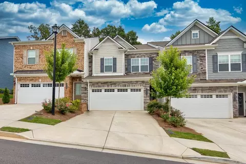 2323 Buford Town Dr, Buford, GA 30518
