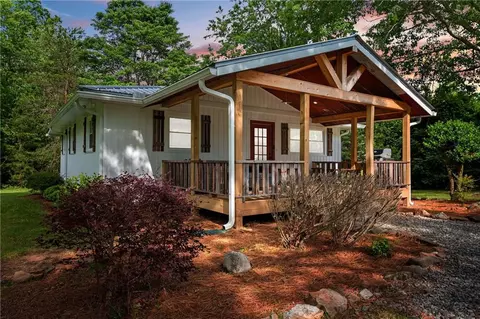 127 Sunlight Ln, Dawsonville, GA 30534