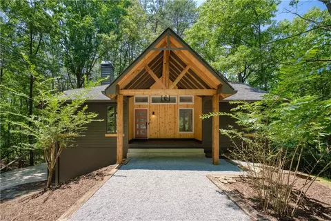 106 Jack Rabbit Dr, Waleska, GA 30183