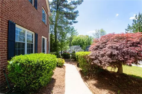 3095 Scepter Dr, Duluth, GA 30096 photo 2