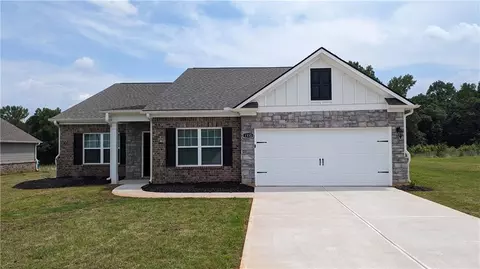 1332 Deutz Dr, Locust Grove, GA 30248