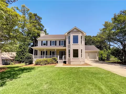 1115 Lakeridge Ct, Grayson, GA 30017