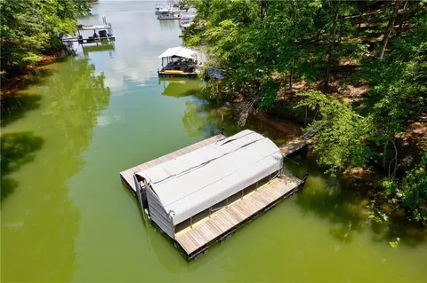 892 Chestatee Cir, Dawsonville, GA 30534