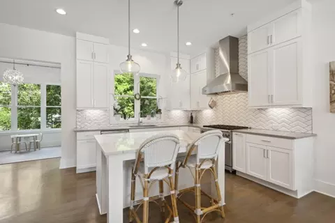 1804 Huntington Hills Ln NW, Atlanta, GA 30309