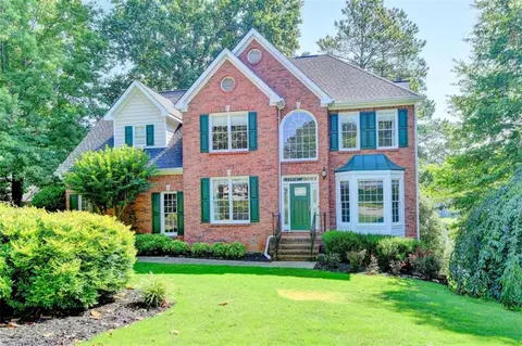 2245 Wildwood Lake Dr, Suwanee, GA 30024