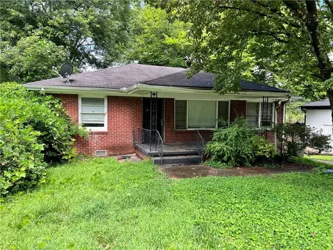 221 Napoleon Dr SW, Atlanta, GA 30314