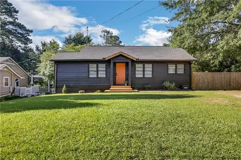 39 E Pike St, Lawrenceville, GA 30046