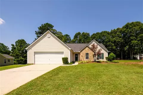 3890 Michaels Creek Way, Loganville, GA 30052