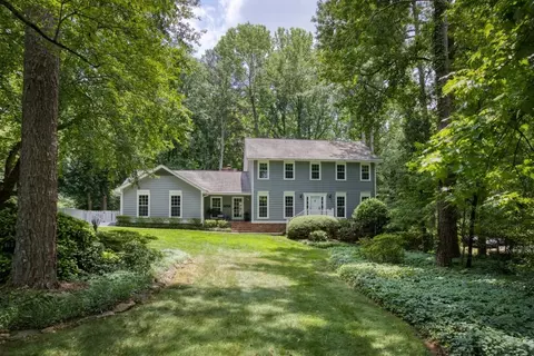 235 Hembree Rd, Roswell, GA 30075