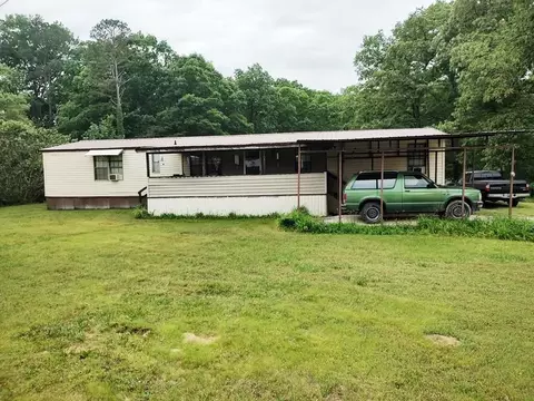 35 Memory Ln, Chatsworth, GA 30705