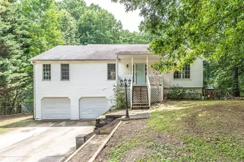 18 W Wembley Drs W, Dallas, GA 30157