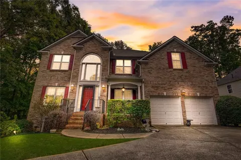 8104 N Links Dr N, Covington, GA 30014