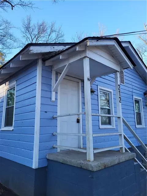 216 Alabama St, Griffin, GA 30223