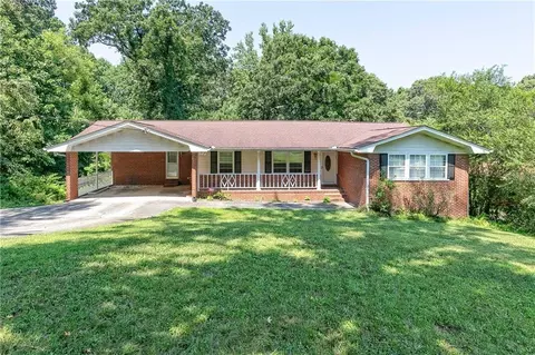 6768 Hembree Dr, Austell, GA 30168