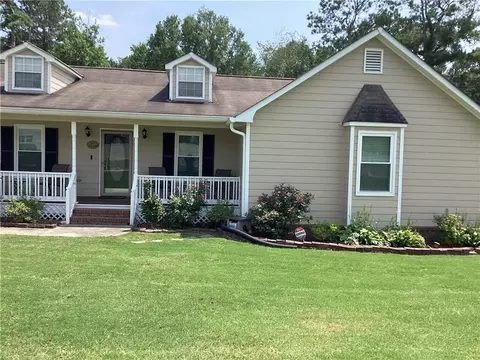 220 Timber Ln, Stockbridge, GA 30281