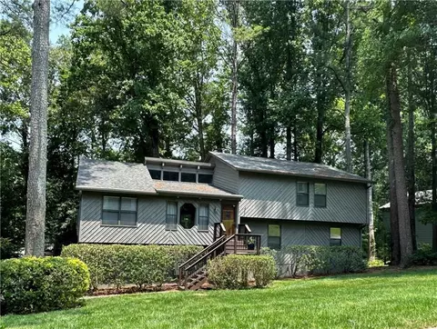 1169 Autumn Ridge Dr, Marietta, GA 30066