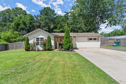 2836 Hall Dr SE, Smyrna, GA 30082