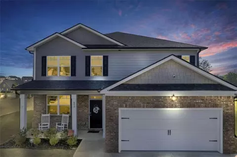 573 Chelan Ct, Hoschton, GA 30548