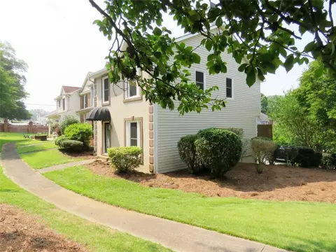 2698 Arbor Glen Pl, Marietta, GA 30066