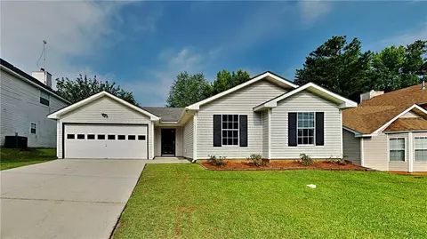 5391 Wellborn Creek Dr, Lithonia, GA 30058