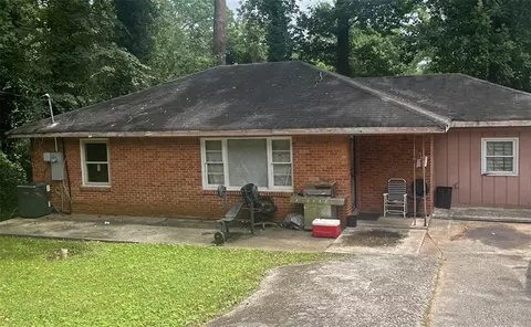 2863 Monterey Dr, Decatur, GA 30032
