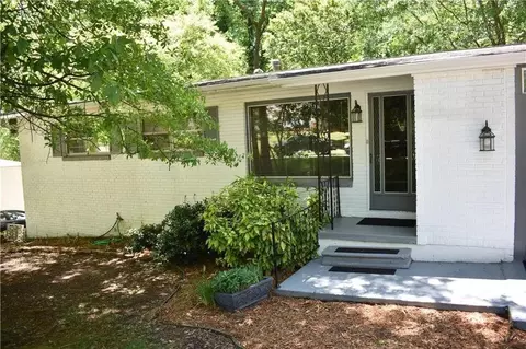 3906 Live Oak Dr, Doraville, GA 30340
