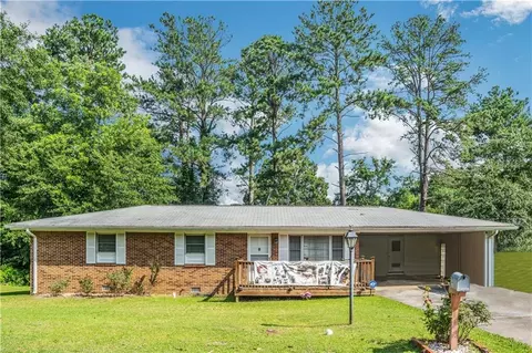 1262 Lark Ln NE, Conyers, GA 30012