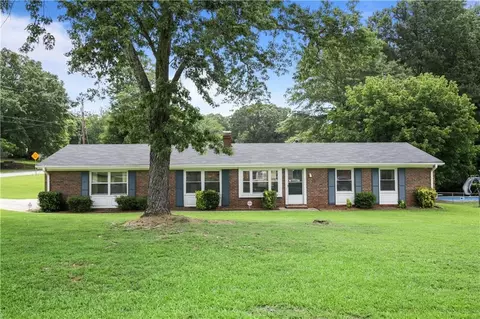 224 Stone Mill Ln NW, Marietta, GA 30064