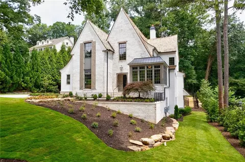 715 Langford Ln, Atlanta, GA 30327