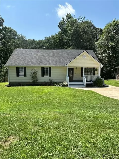 5074 Twin Oaks Ln, Murrayville, GA 30564