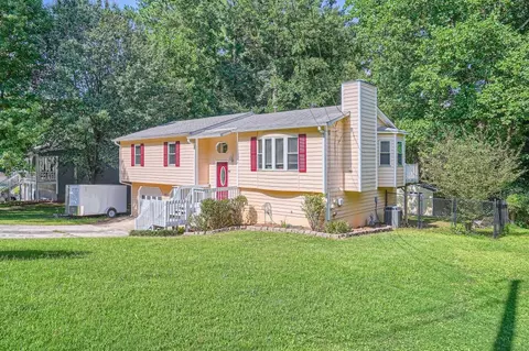 2447 Wood Meadows Dr SW, Marietta, GA 30064