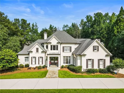 8410 Lazy Oaks Ct, Sandy Springs, GA 30350