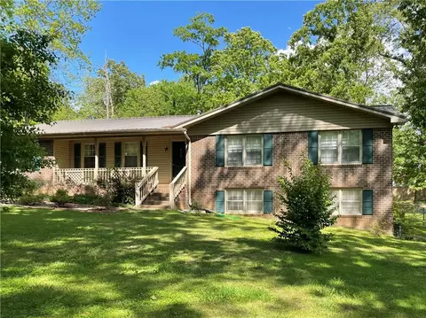218 Cherokee Cir, Cedartown, GA 30125