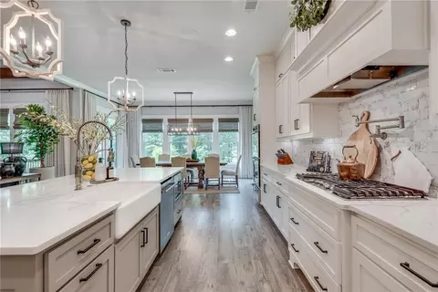 1915 Freemanville Crossing Ct, Milton, GA 30004