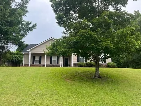 25 Chase Dr, Covington, GA 30016