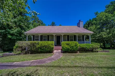 836 Hobson Rd, Jasper, GA 30143