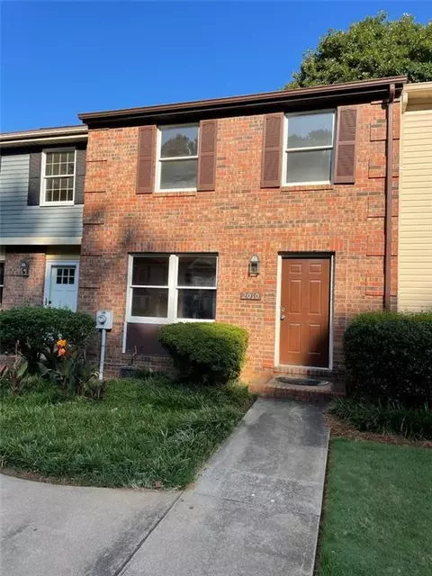 2010 Fairways Ct NW, Kennesaw, GA 30144