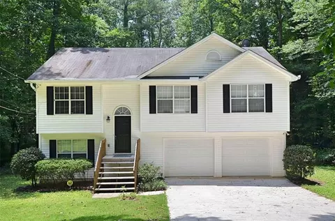 607 Pamela Ct, Lawrenceville, GA 30044