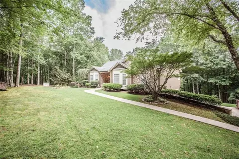9358 W Banks Mill Rd W, Winston, GA 30187