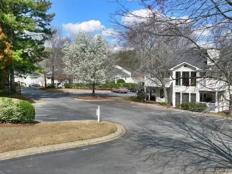 508 Augusta Dr SE, Marietta, GA 30067